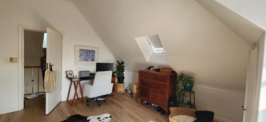 To Let 2 Bedroom Property for Rent in Harfield Village Western Cape